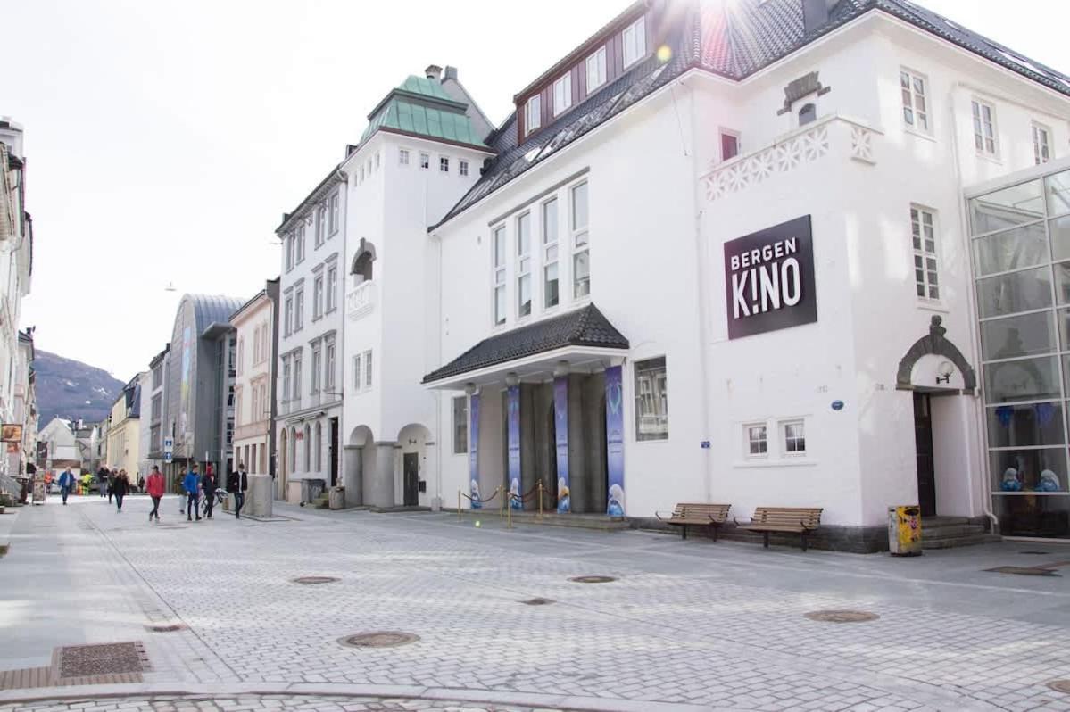Dinbnb Apartments I Charming 3-Bedroom In The Heart Of The City Bergen Bagian luar foto