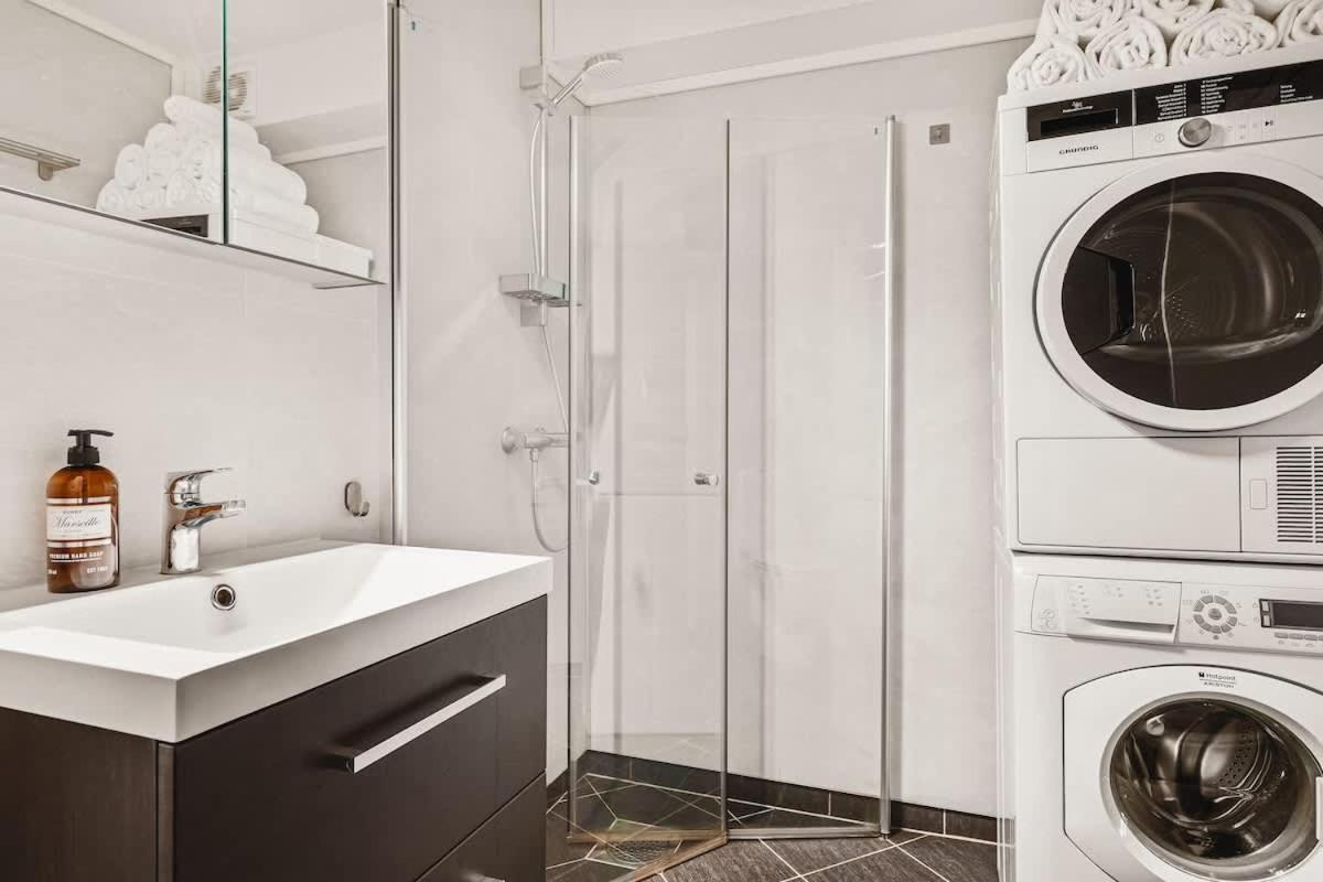 Dinbnb Apartments I Charming 3-Bedroom In The Heart Of The City Bergen Bagian luar foto